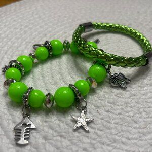 Marvelous LIME GREEN & SILVER CHARM Beaded Stretch Bracelet & GREEN BRAIDED 183E